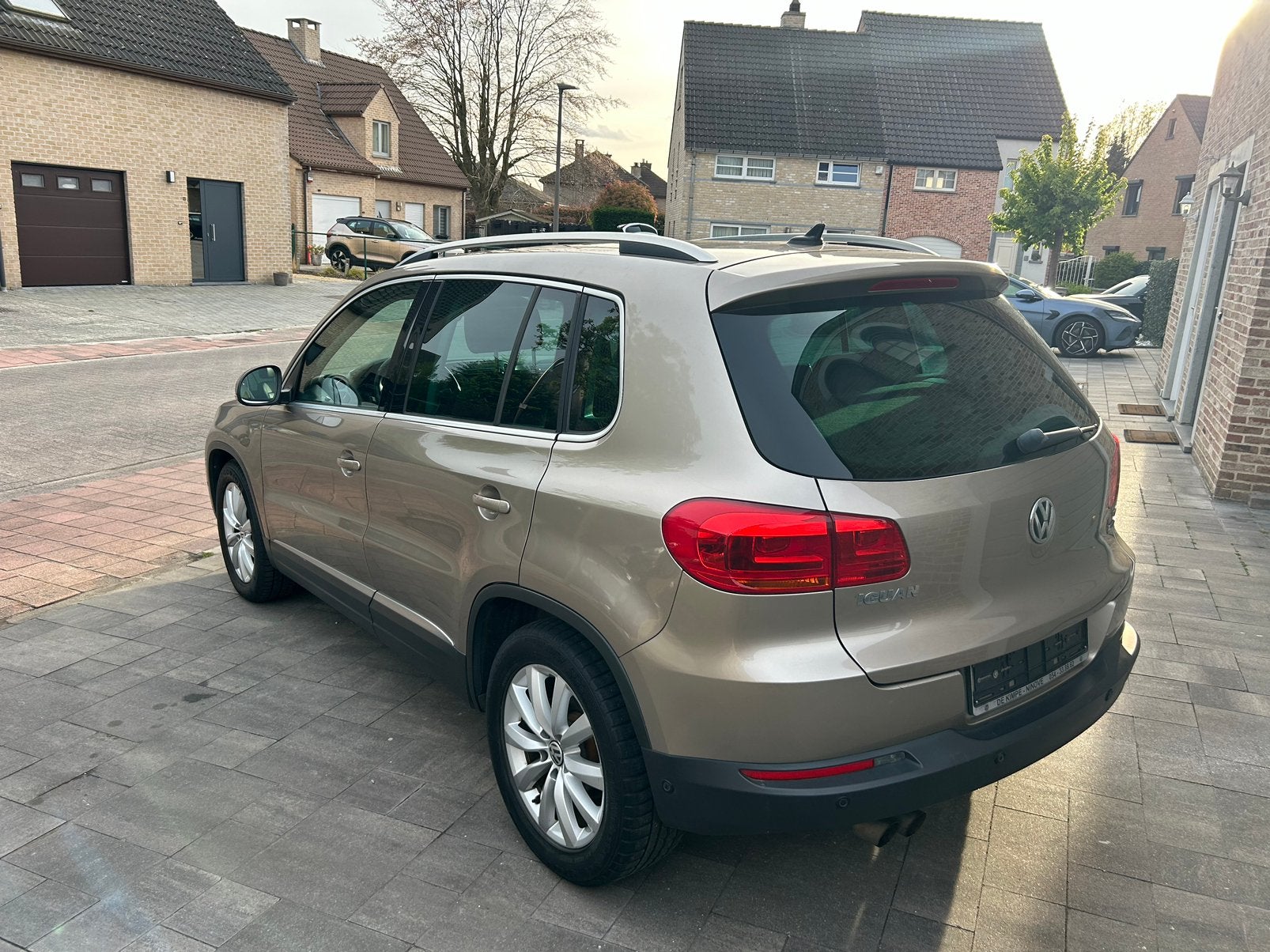 VW Tiguan 1.4 TSI toit panoramique, Autos, Cuir, Achat, 6 portes, Entreprise