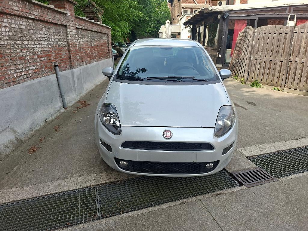 Fiat Punto 1.2essence euro5, Auto's, Fiat, Euro 5, Stof, 4 cilinders, Particulier