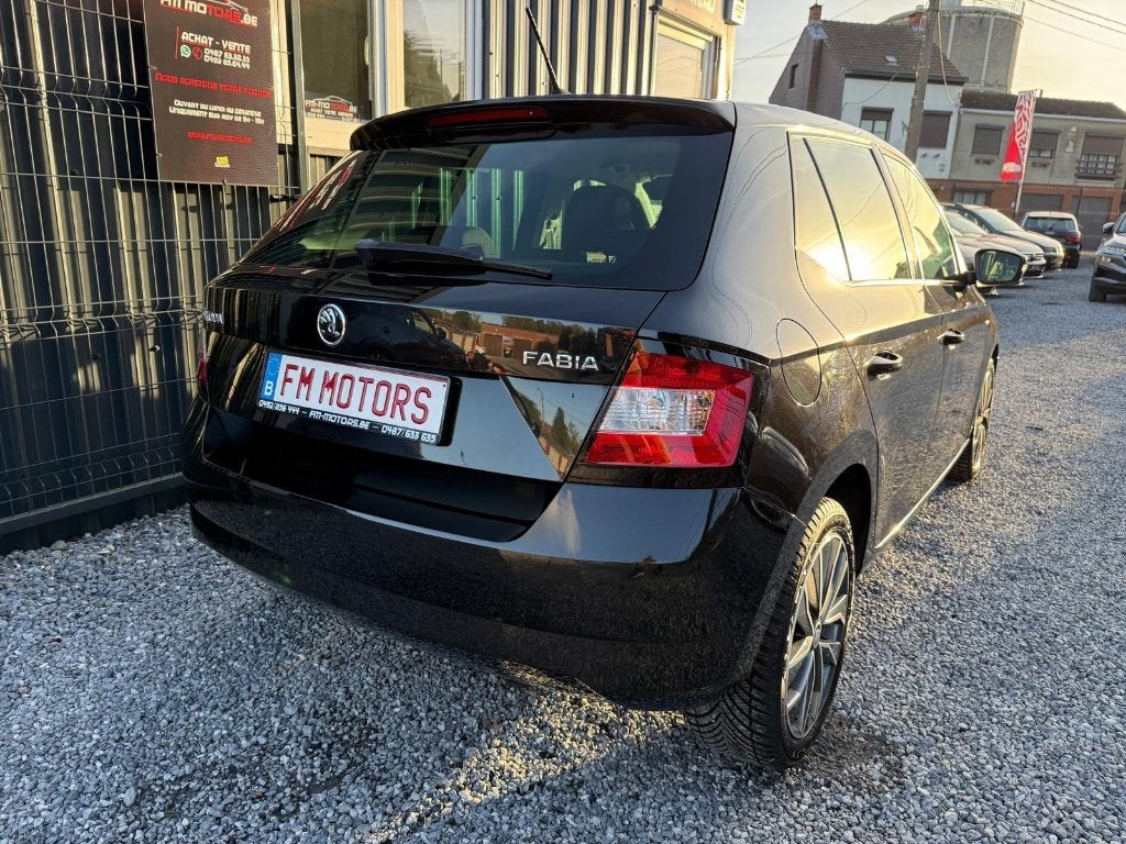Skoda Fabia 1.0i Drive/ Carplay/ Zetelverw/Onderhoud+Keuring, Auto's, Voorwielaandrijving, Dealer onderhouden, Stof, Euro 6