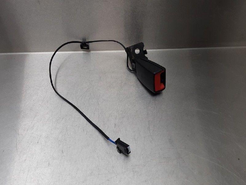 BOUCLE DE CEINTURE ARRIÈRE DROIT Daewoo / Chevrolet Aveo, Utilisé, Daewoo