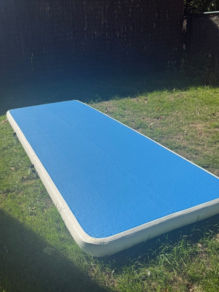 Opblaasbare gymnastiekmat - airtrack, Ophalen, Zo goed als nieuw, Blauw, Materiaal