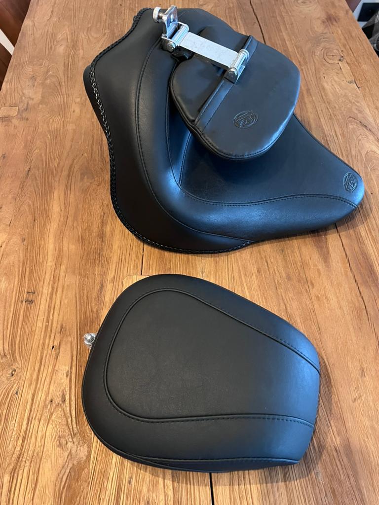 Harley Davidson Softail Slim Passagier zit (Mustang), Enlèvement, Utilisé