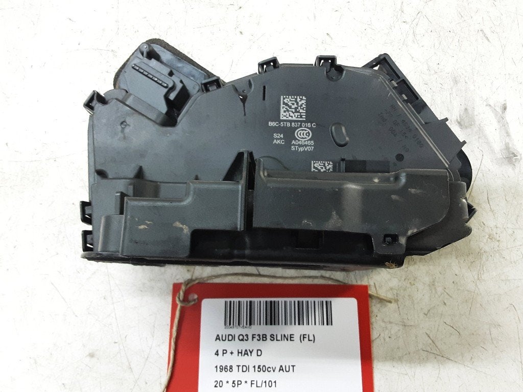 PORTIERSLOT RECHTS VOOR Audi Q3 (F3B) (B6C5TB837016C), Gebruikt, Mevr. I. Hauben, Audi, Rue de l'Espoir 34 34
4030  GRIVEGNÉE, BE