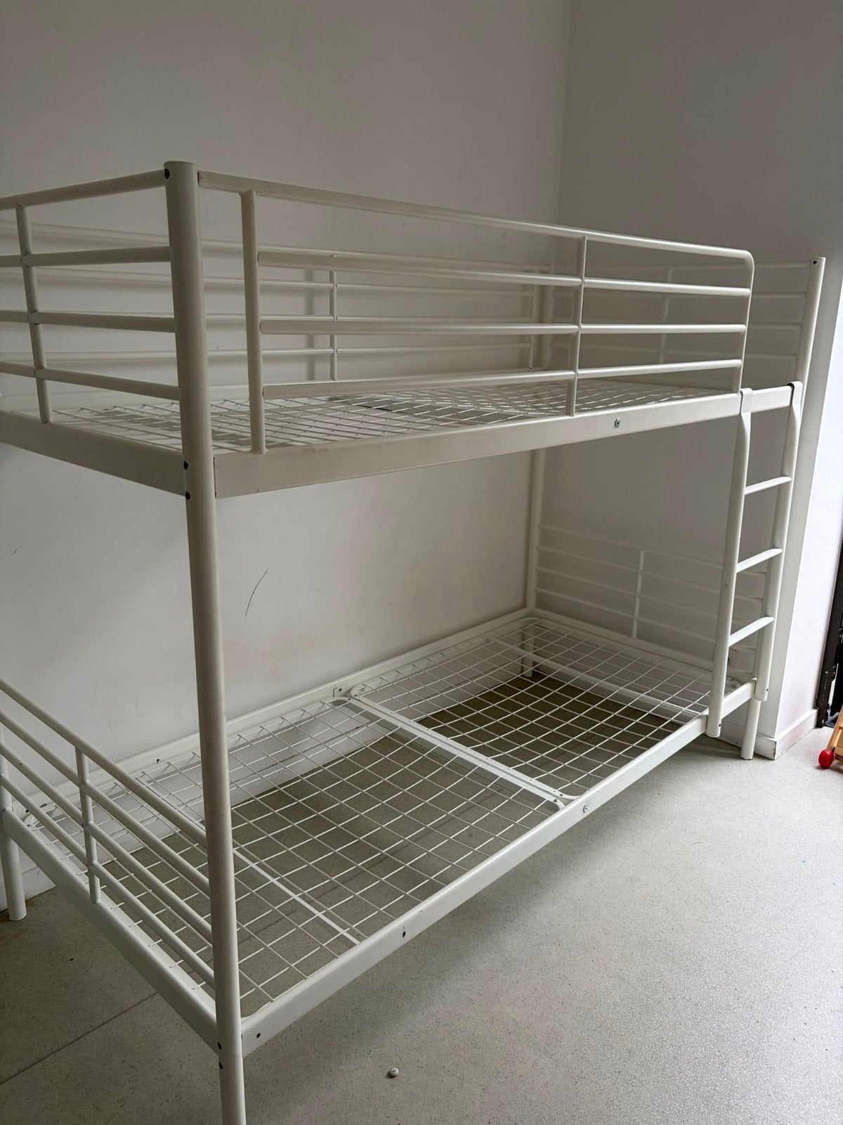 stapelbed wit metaal, Huis en Inrichting, Slaapkamer | Stapelbedden en Hoogslapers, Ophalen, Stapelbed