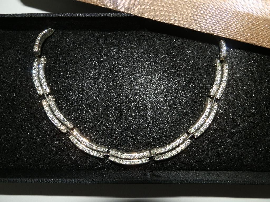 Collier Esher Randel. Esha Randel. ARTICLE., Bijoux, Sacs & Beauté, Enlèvement ou Envoi, Autres matériaux, Collier