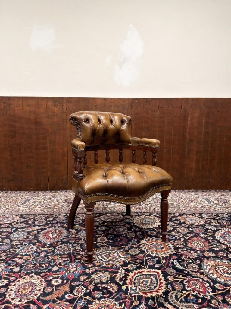 Klassiek Engels Chesterfield Bureaustoel, Enlèvement