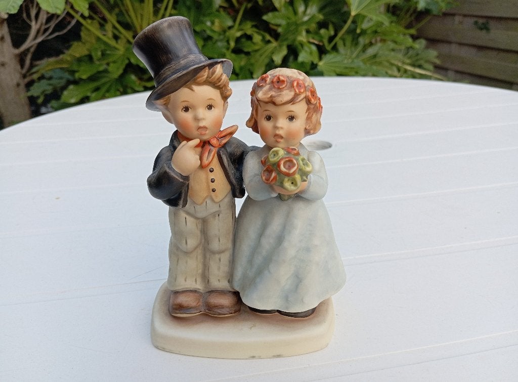 OUD HUMMEL BEELD GOEBEL HOCHZEIT DEARLY BELOVED, Verzamelen, Ophalen of Verzenden, Hummel