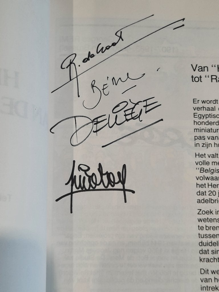 4x gesigneerd boek van de stripgeschiedenis 1925-1955, Boeken, Stripverhalen, Eén stripboek, Ophalen of Verzenden, Zo goed als nieuw