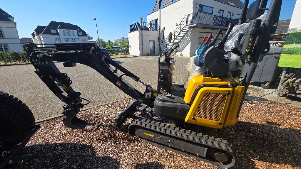 Eurotrac HE12 Minigraver met snelwissel en 3 bakken, Zakelijke goederen, Ophalen, Graafmachine