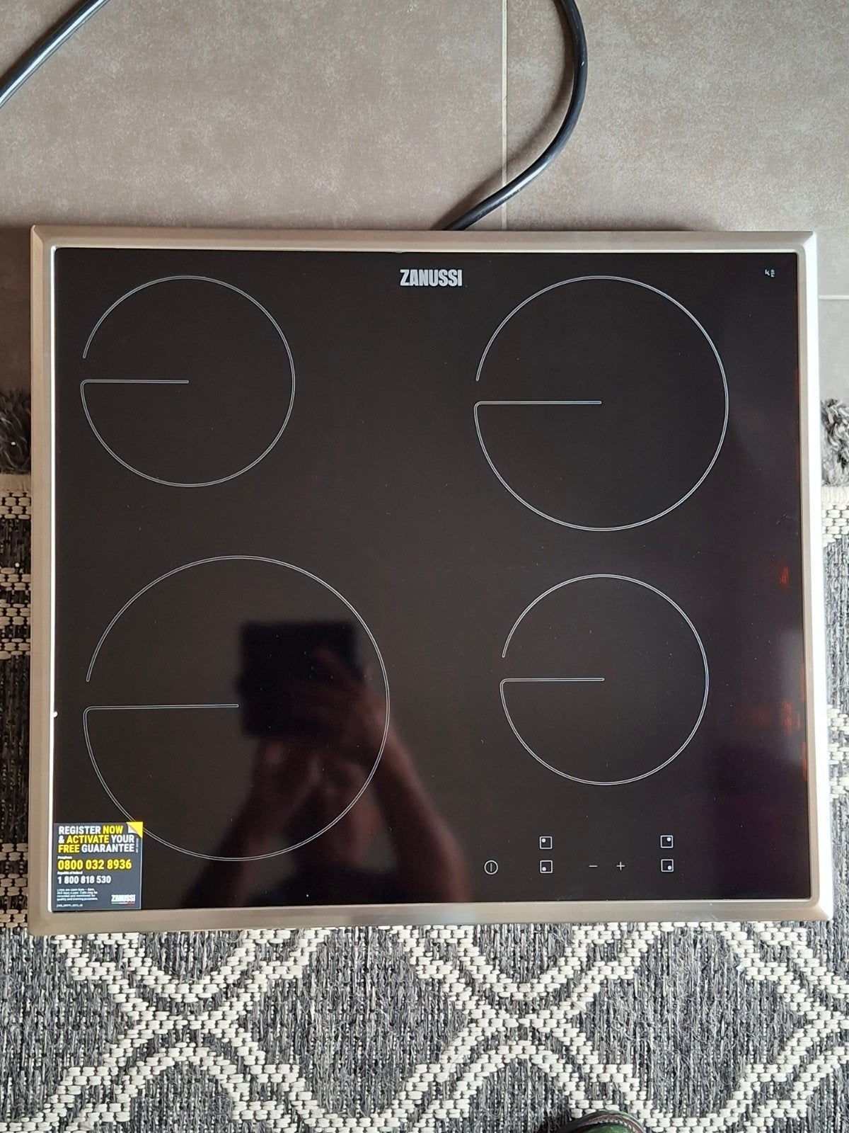 Nieuwe keramische kookplaat zanussi, Electroménager, Tables de cuisson, Neuf, 4 zones de cuisson, Enlèvement, Encastré
