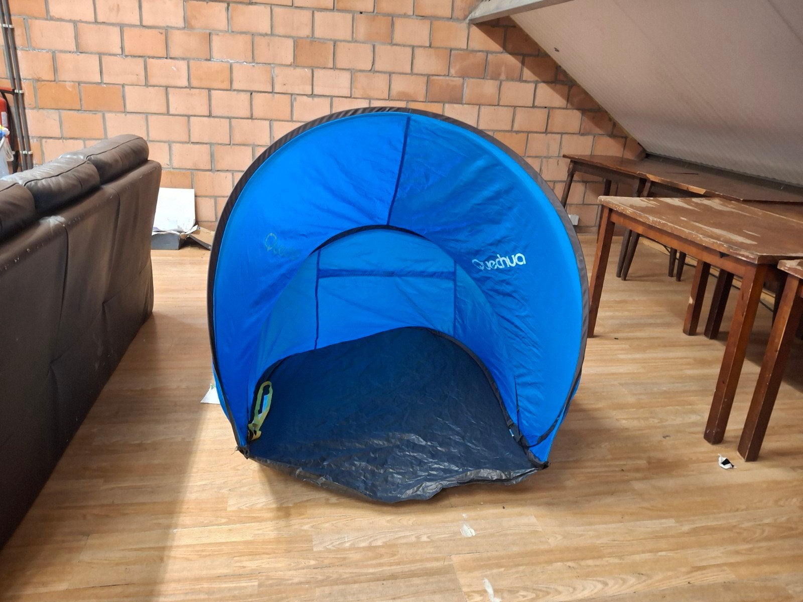 Windtent Quechua, Ophalen