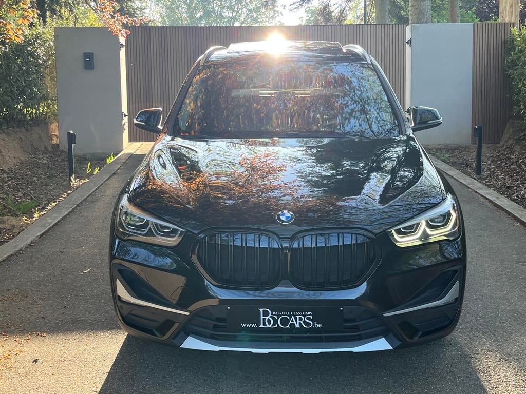 BMW X1 1.8 Facelift-Pano-Keyless-Prof-Led-Memory-Cam19", Auto's, Gebruikt, Zwart, Leder, Bedrijf