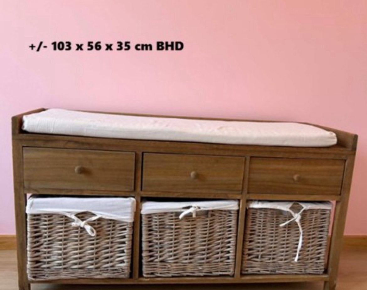 Houten zitbank met matras en mandem, Kinderen en Baby's, Kinderkamer | Commodes en Kasten, Ophalen, Zo goed als nieuw