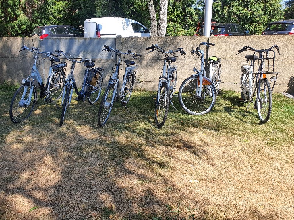 lot 6 x vélos 5 électriques et 1 x à essence, 50 km par batterie ou plus, Comme neuf, Enlèvement, 51 à 55 cm