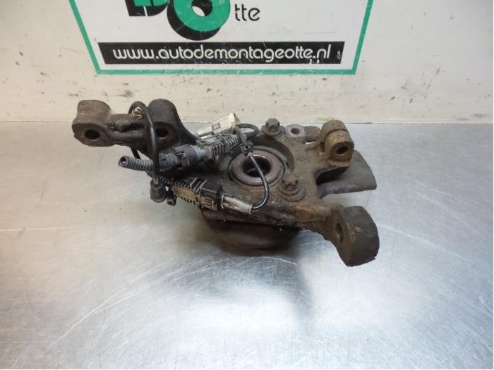 Joint avant gauche d'un Opel Zafira B (Zafira B 05-), -, Opel, 3 mois de garantie, Utilisé