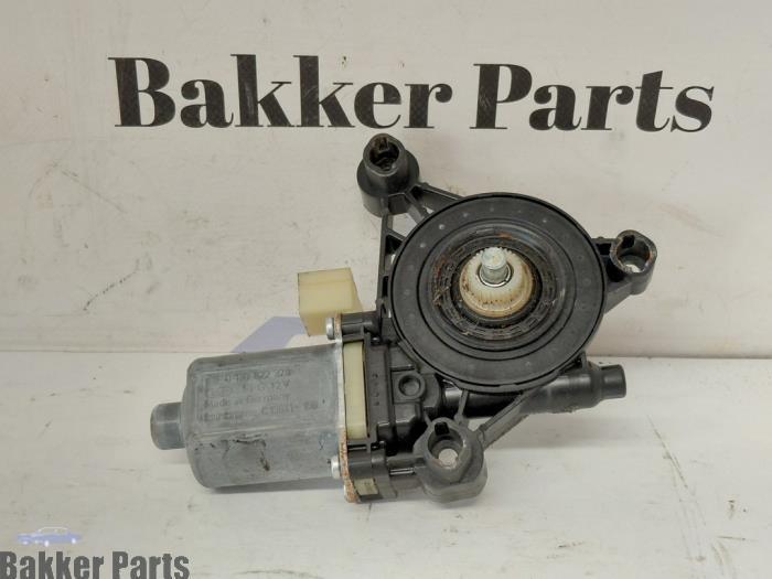 Moteur de vitre portière d'un Volkswagen Golf, -, Volkswagen, -, 3 mois de garantie