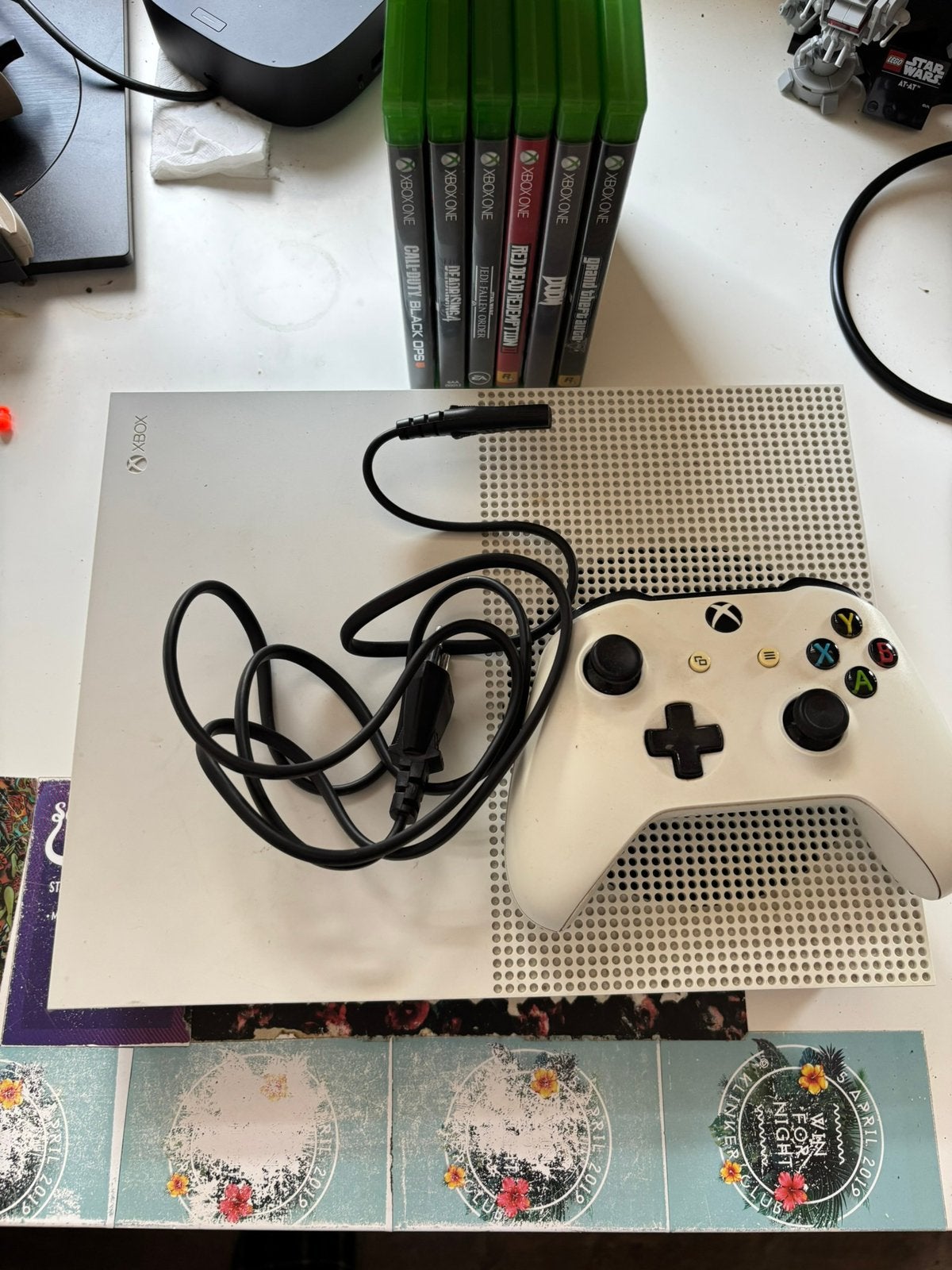 Xbox One S, 500 GB, Xbox One, Enlèvement, Utilisé