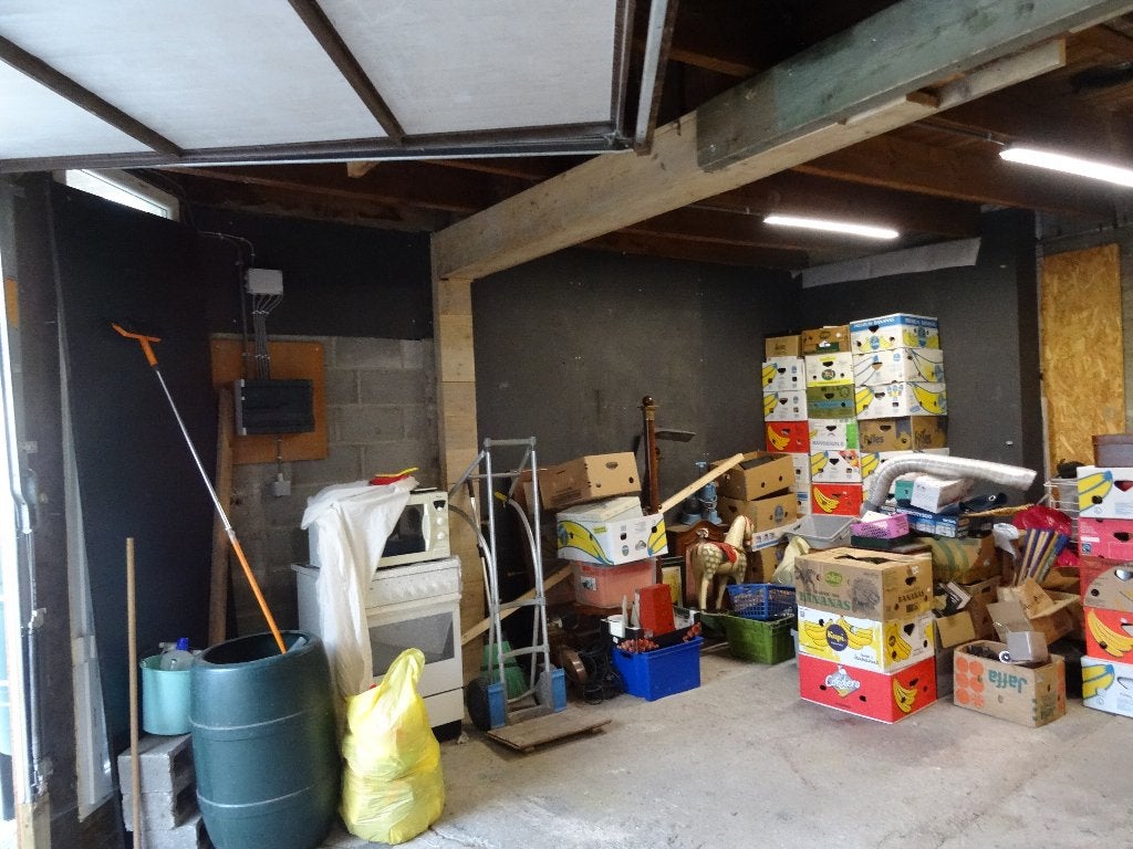 entrepot a louer sclessin environs 110 mètres carrée, Immo, Liège (ville)