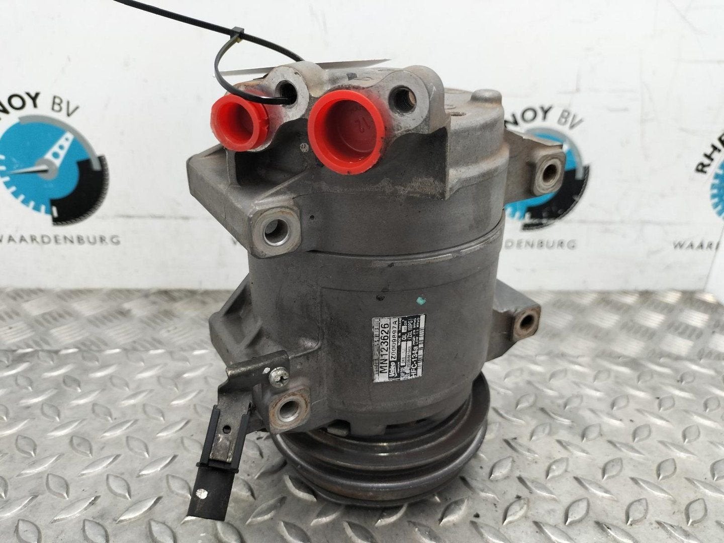 MITSUBISHI L200 AIRCO COMPRESSOR / AIRCOPOMP 2012, Auto-onderdelen, Ophalen of Verzenden, Gebruikt, ARN erkend