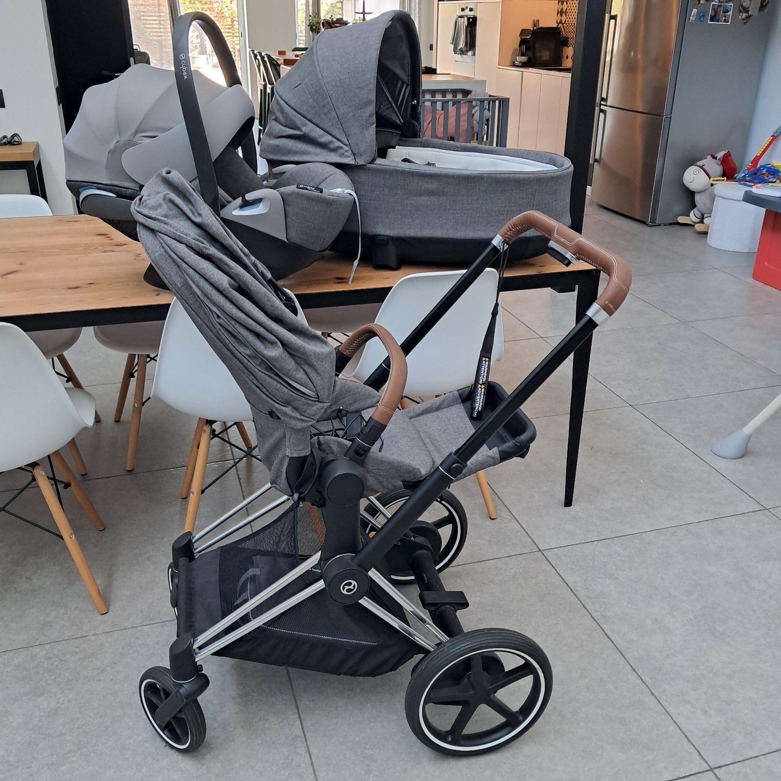 À VENDRE : Poussette Électrique CYBEX e-Priam – Trio Complet, Enfants & Bébés, Enlèvement, Comme neuf