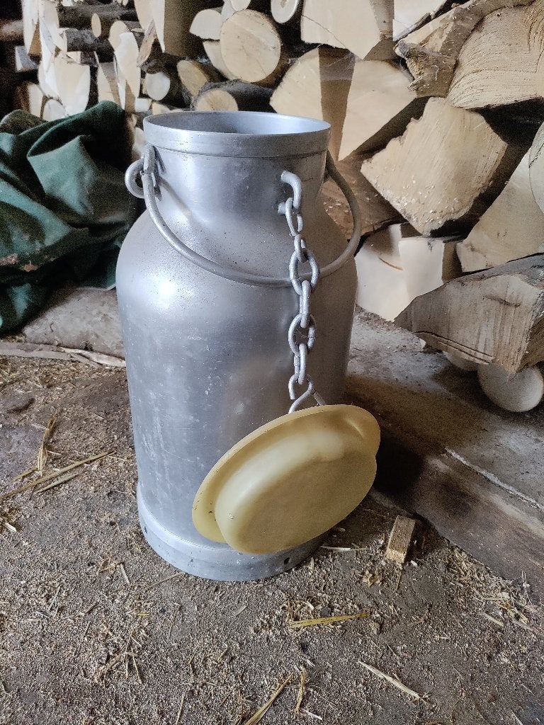 Cruche à lait, Enlèvement, Comme neuf