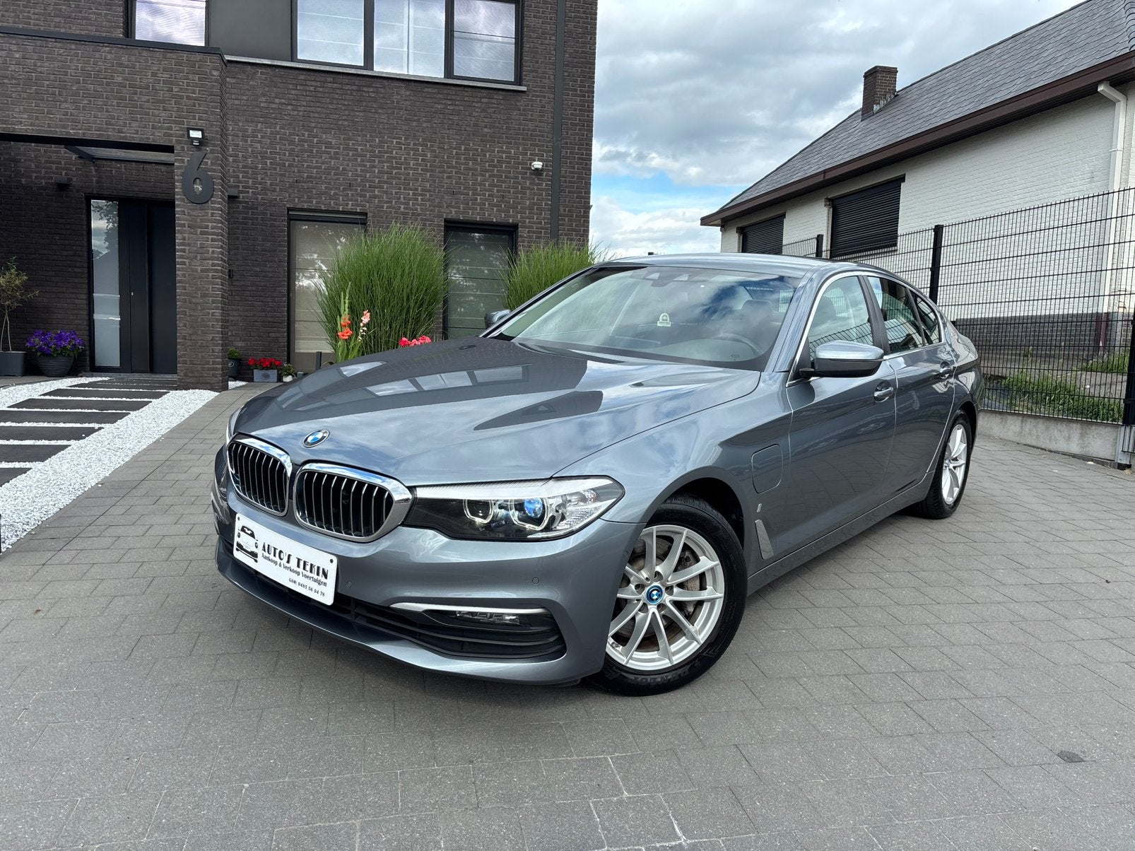 BMW 530e PHEV - Adaptive Cruise | Camera | Garantie, Automaat, Achterwielaandrijving, 4 cilinders, Leder