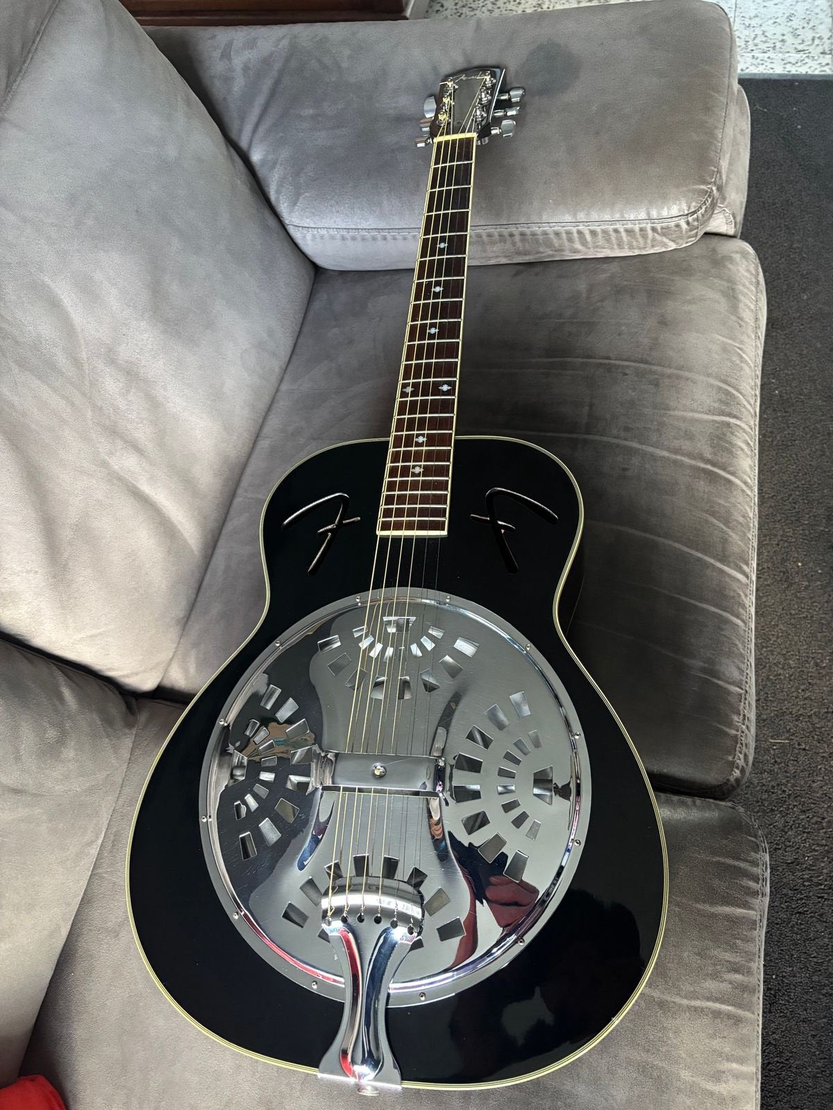 Fender resonator FR50, Muziek en Instrumenten, Ophalen, Zo goed als nieuw