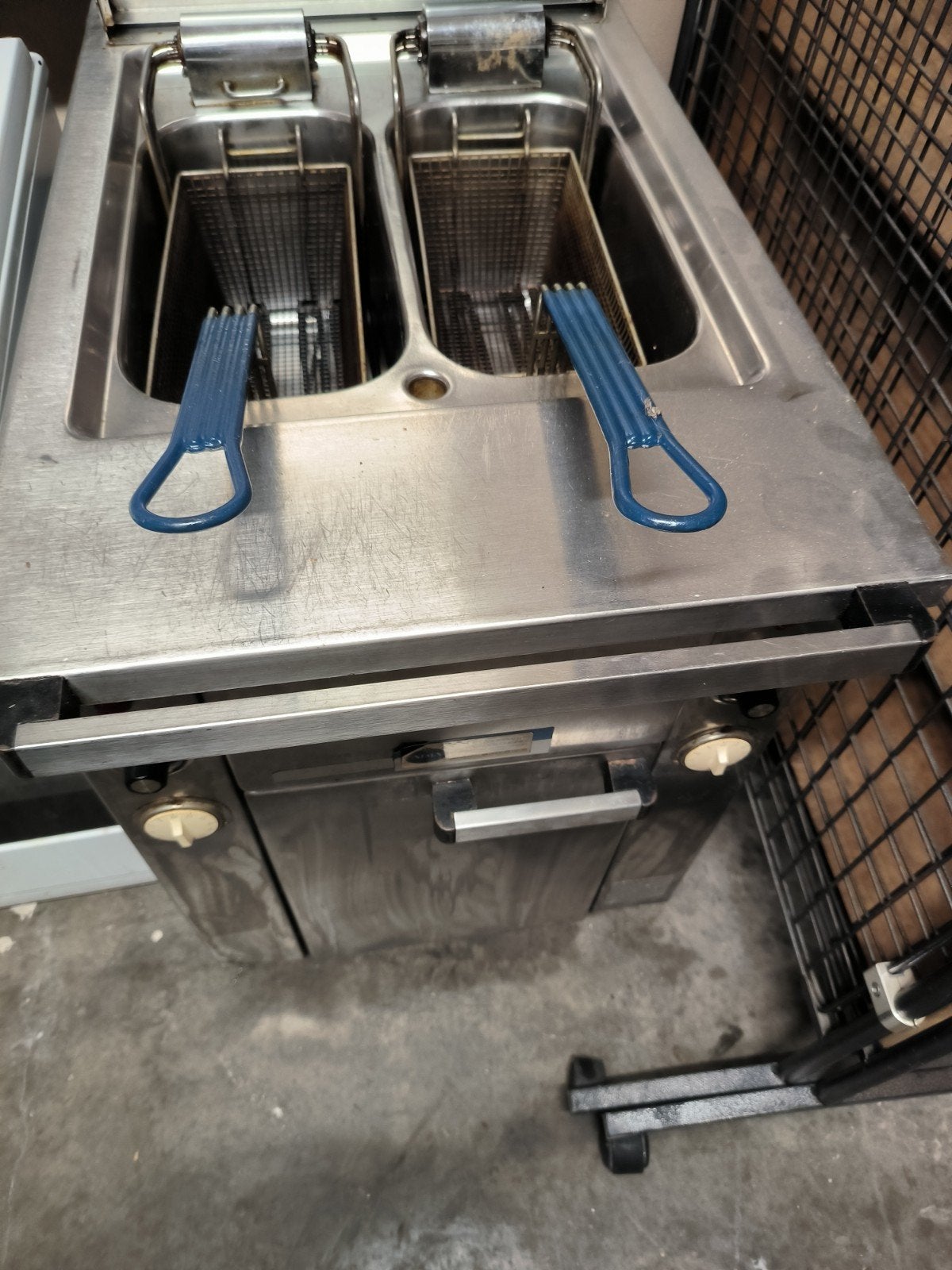 friteuse professionnelle 20l triphasée, Articles professionnels, Enlèvement