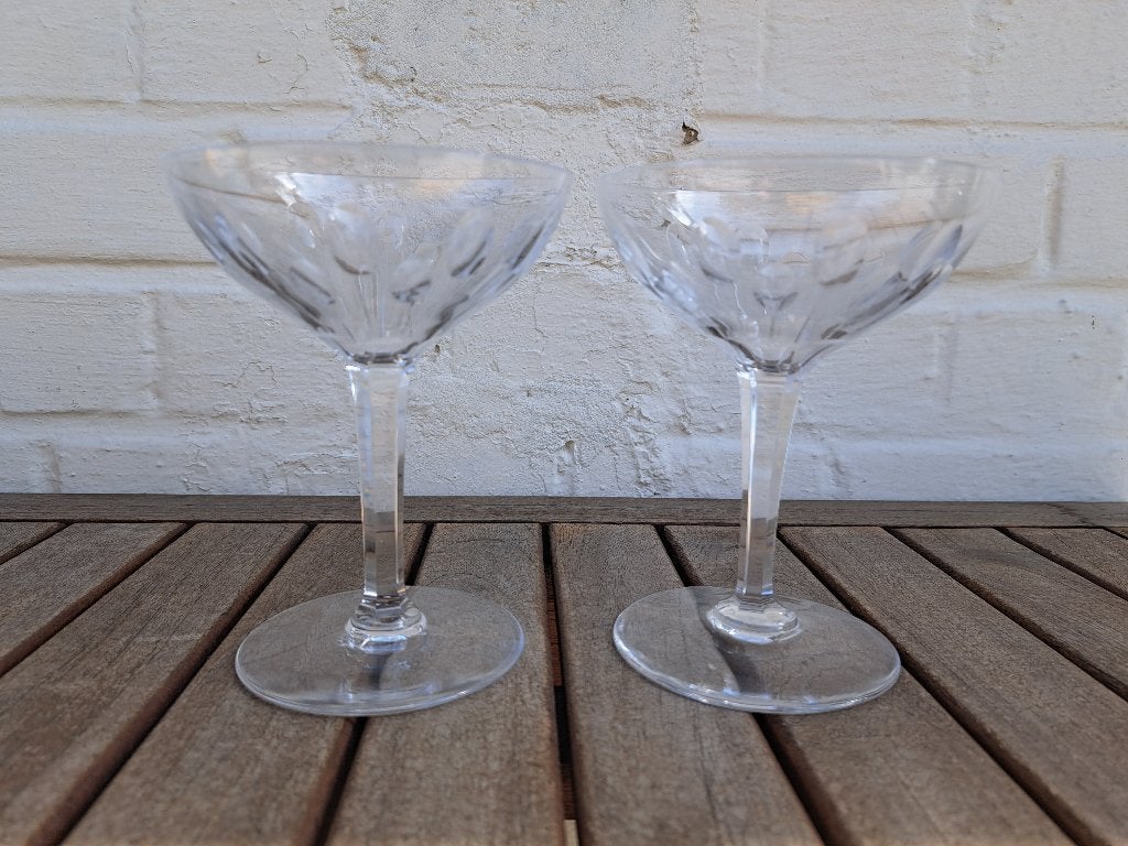 2 antieke kristallen Marie Antoinette champagne coupes, Antiek en Kunst, Ophalen