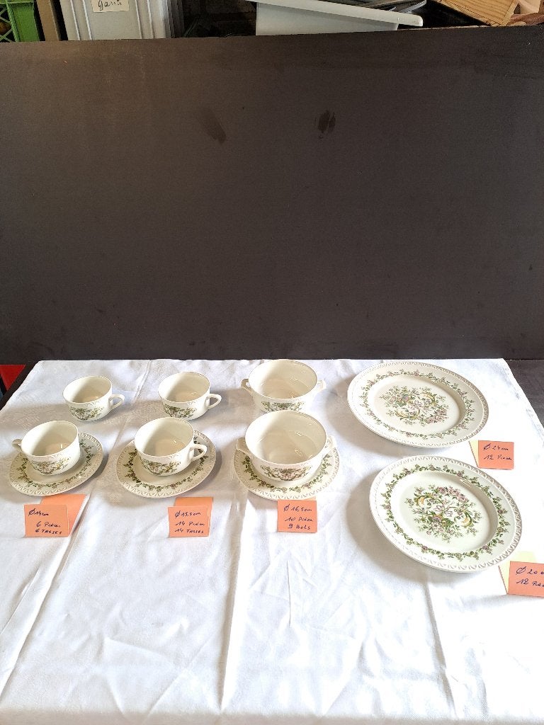 service Trianon Villeroy et Boch Porcelaine 83 pièces, Antiquités & Art, Enlèvement