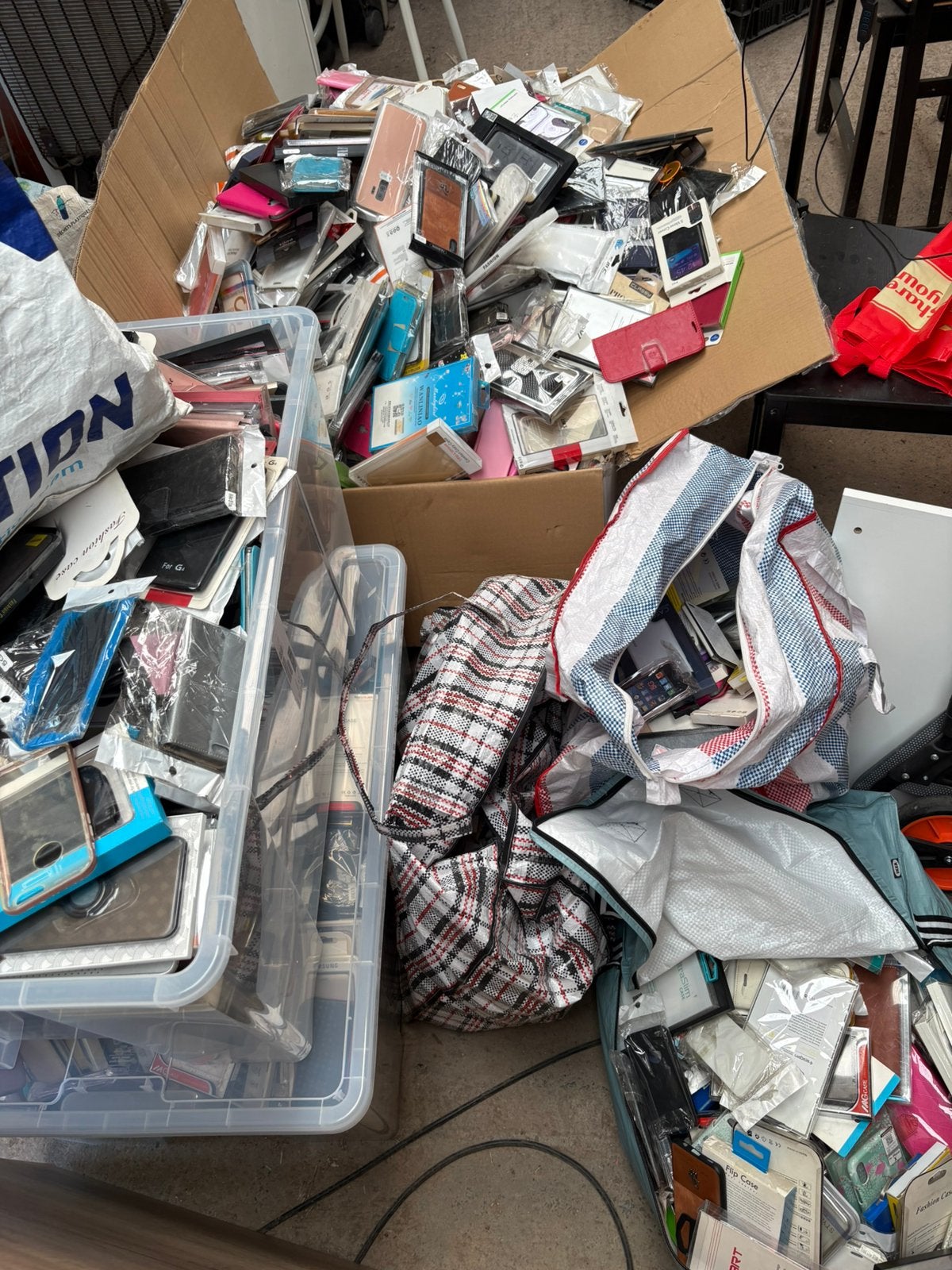 Très gros lot de coque neuve, Enlèvement, Neuf