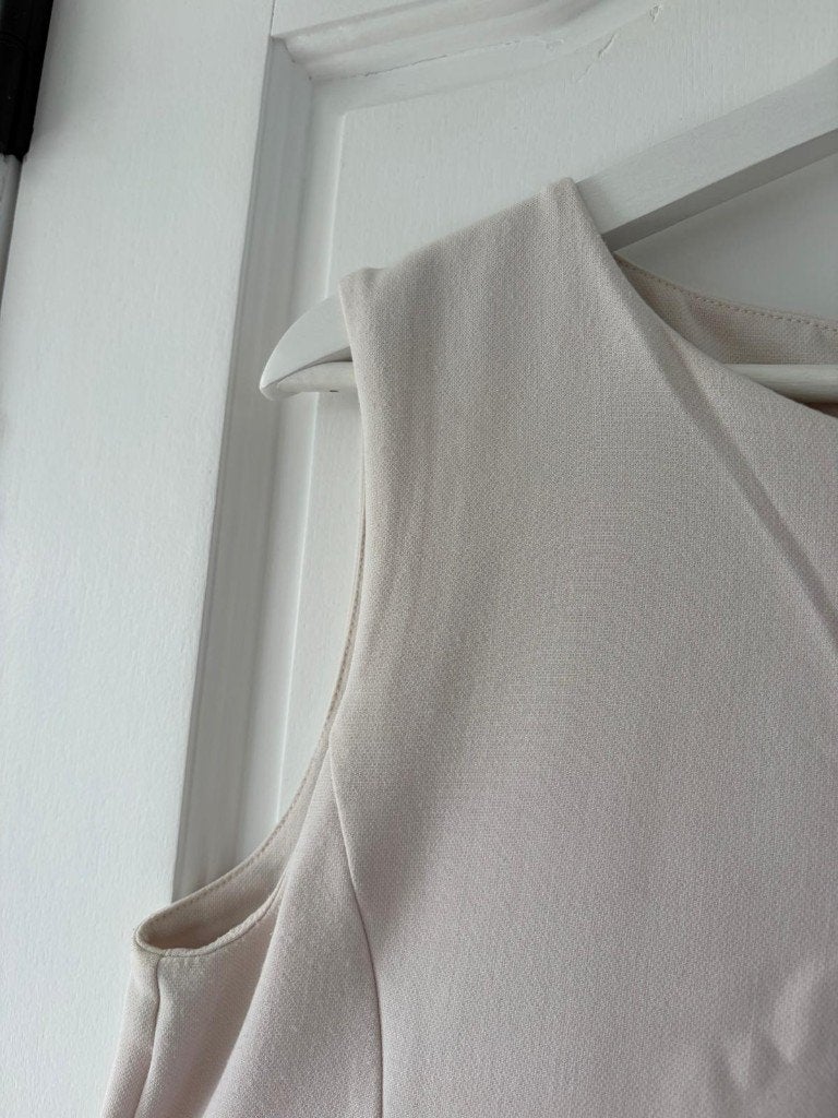 Kleed Essentiel wit roze Maat L, Maat 42/44 (L), Ophalen of Verzenden, Zo goed als nieuw, Roze