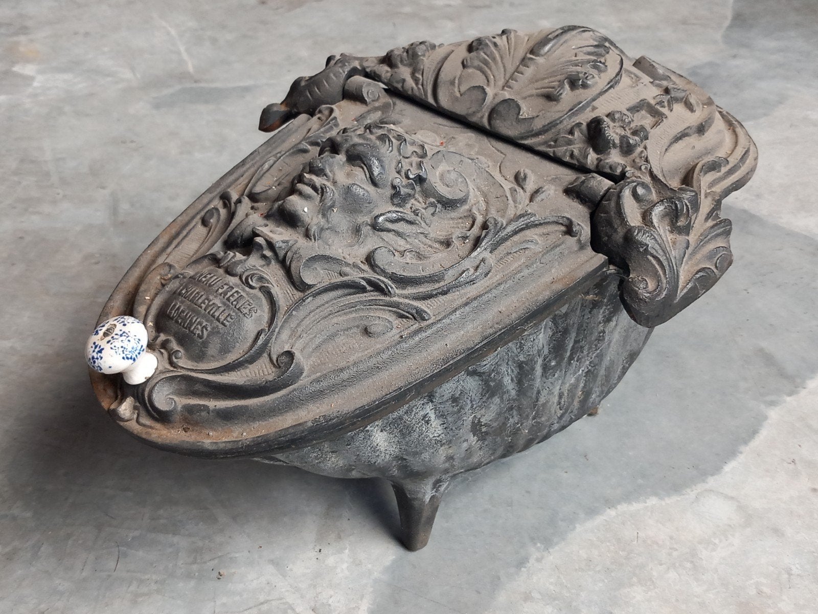 Antieke kolenbak Corneau Frères à Charleville, Antiek en Kunst, Ophalen