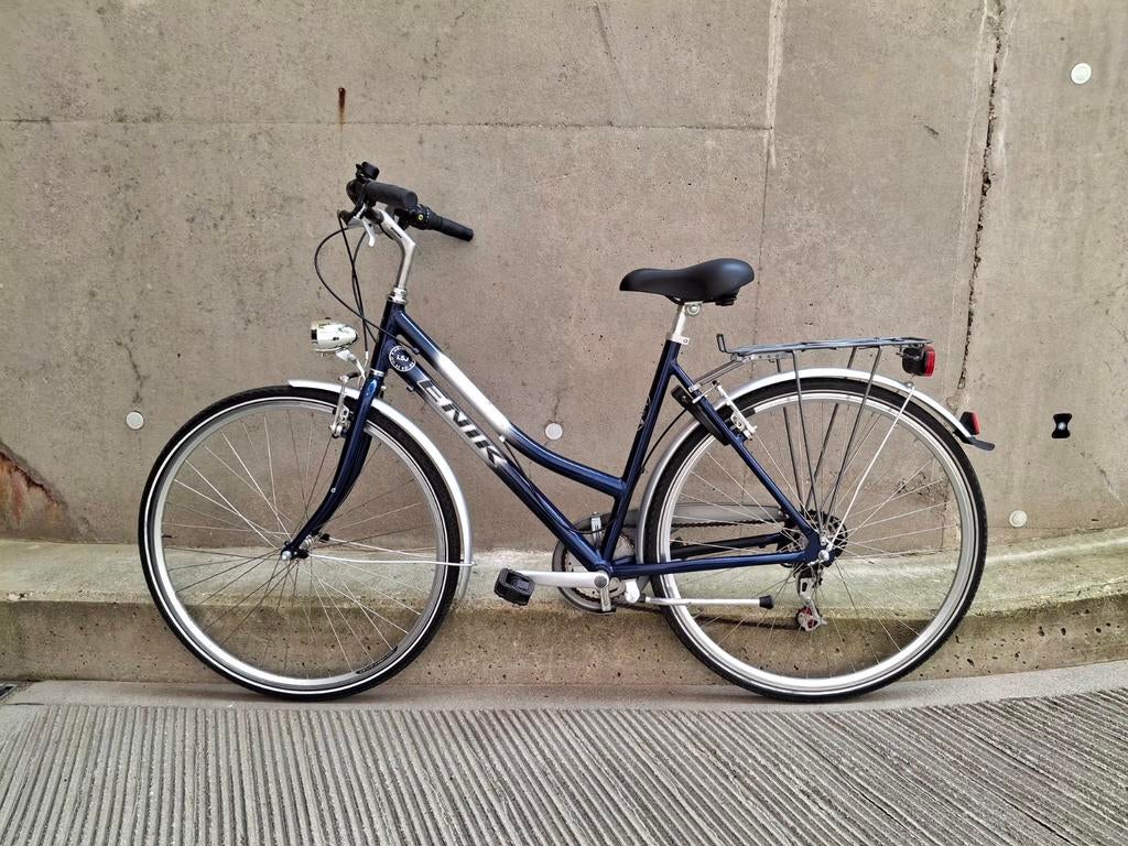 Damesfiets volledig in orde ( Kleinere maat ), Fietsen en Brommers, Ophalen, Versnellingen