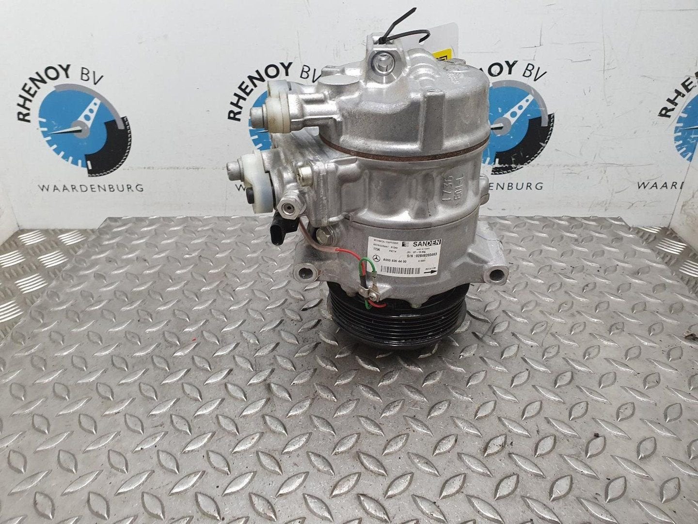 MERCEDES E CLASS AIRCO COMPRESSOR / AIRCOPOMP 2014, Autos : Pièces & Accessoires, Climatisation & Chauffage, Utilisé, ARN reconnu