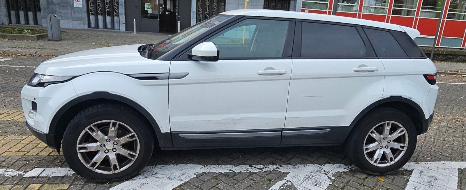 Land Rover Evoque van 2015 met 233000 km, Auto's, Voorwielaandrijving, Euro 5, 4 cilinders, 5 deurs