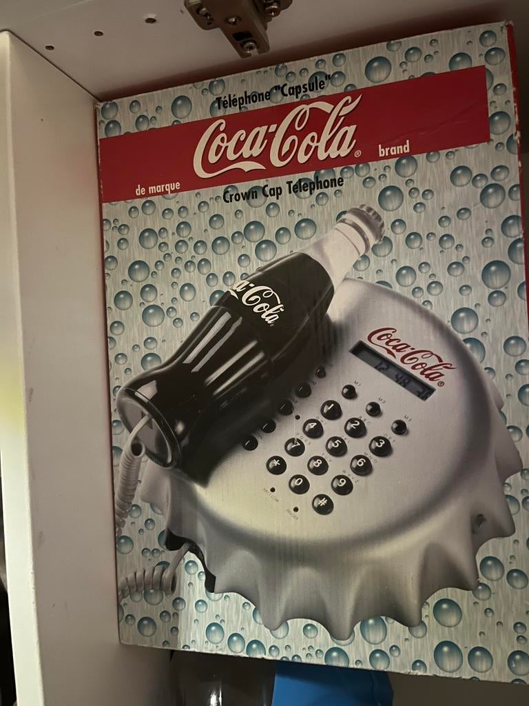 Originele Coca-Cola kroonkurktelefoon met originele doos, Télécoms, Téléphones fixes | Filaires, Comme neuf, Enlèvement ou Envoi