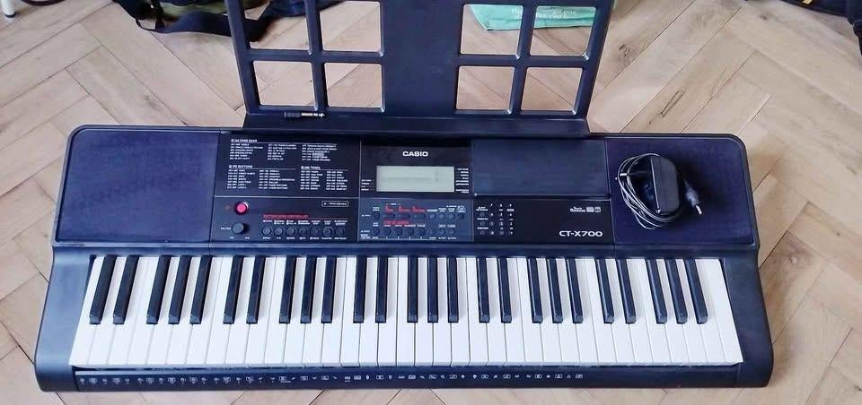 Casio CT-X700, Ophalen, Casio, 61 toetsen, Zo goed als nieuw