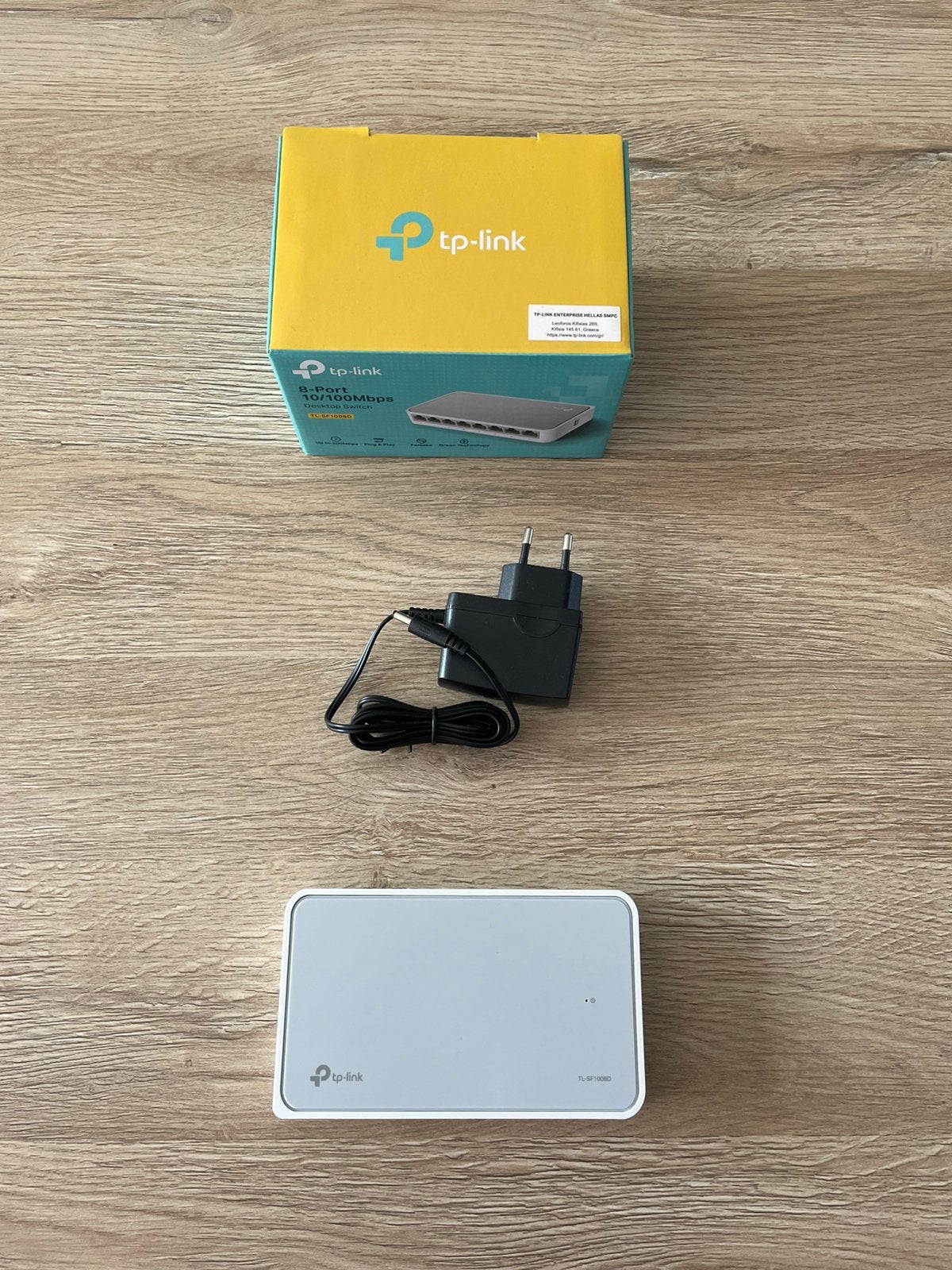 TP-Link TL-SF1008D 8-poorts Fast Ethernet Switch, Computers en Software, Netwerk switches, Ophalen of Verzenden, Nieuw
