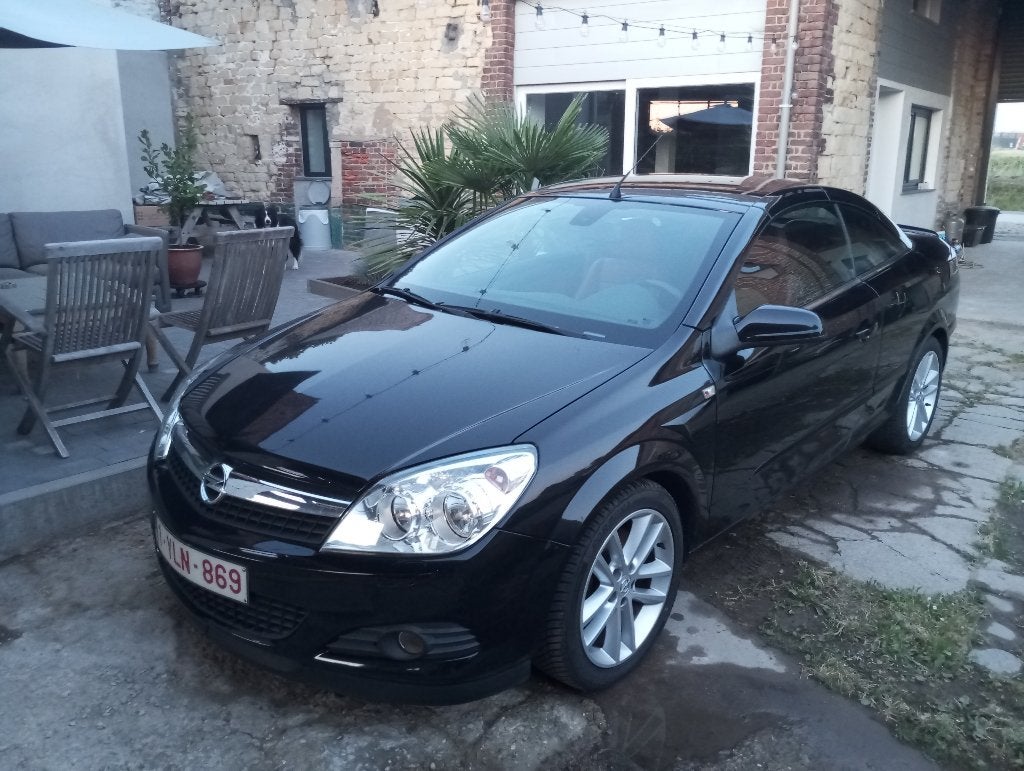 Opel astra TWINTOP cabrio, Autos, Opel, Achat, Cabriolet, Boîte manuelle, Diesel