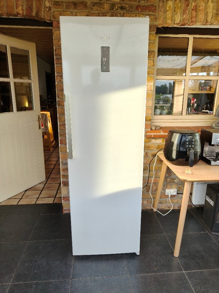 Réfrigérateur 1 porte WHIRLPOOL 363L - 6th Sense - Blanc, 160 cm ou plus, Sans bac à congélation, Enlèvement, Utilisé