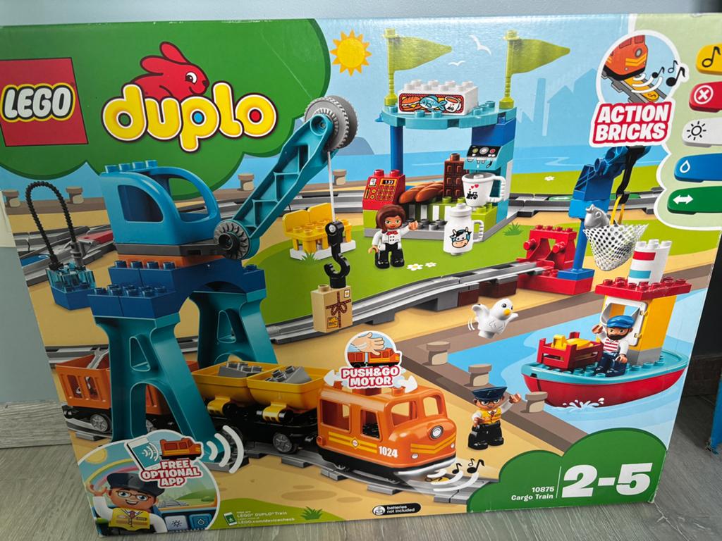 Lego Duplo goederentrein 10875 met uitbreidingsets, Kinderen en Baby's, Speelgoed | Duplo en Lego, Ophalen of Verzenden, Zo goed als nieuw