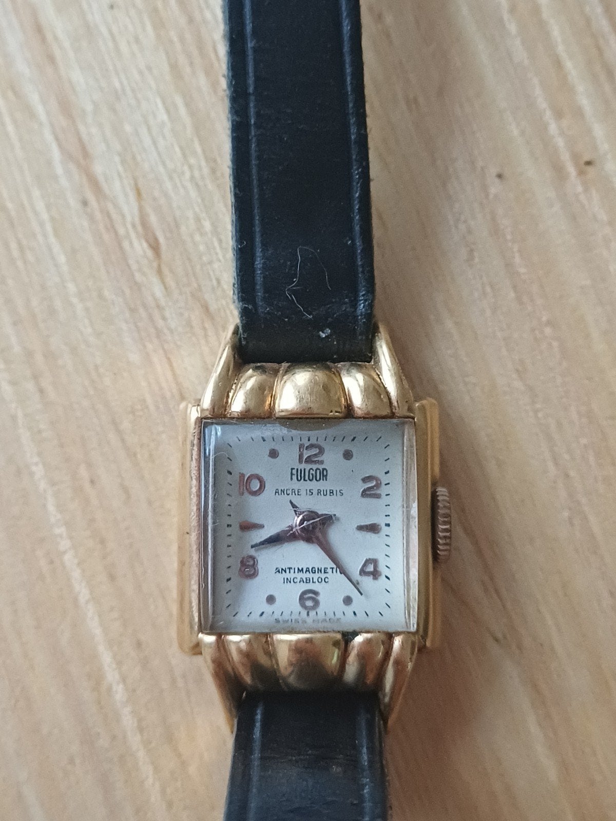 Belfort vintage verguld horloge, Handtassen en Accessoires, Horloges | Dames, Polshorloge, Ophalen of Verzenden, Goud, Leer