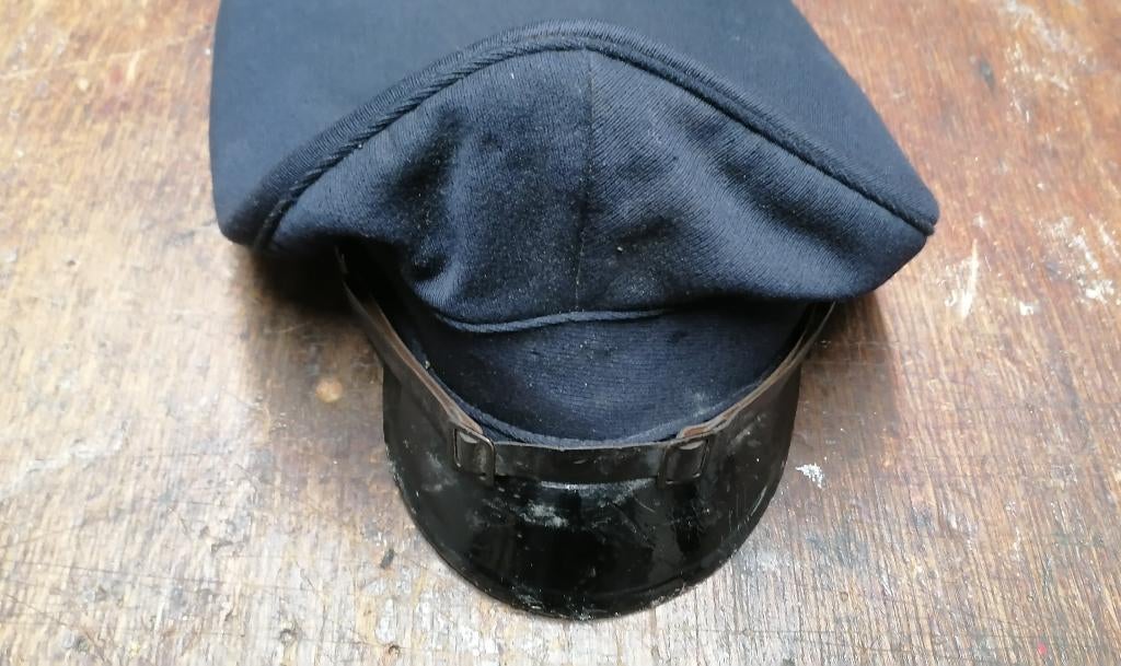 Casquette militaire Allemande, Envoi, Autres, Casque ou Béret