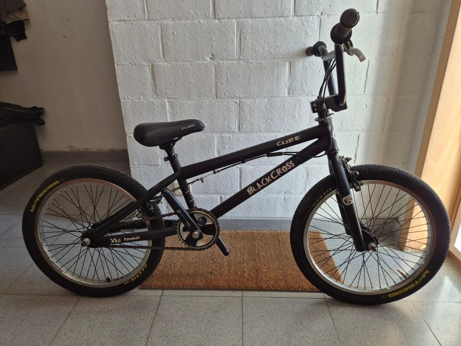 Cube Black Cross bmx, Fietsen en Brommers, Ophalen