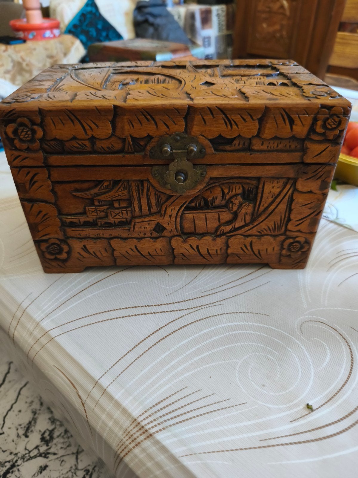 Juwelendoosje, Ophalen, Hout