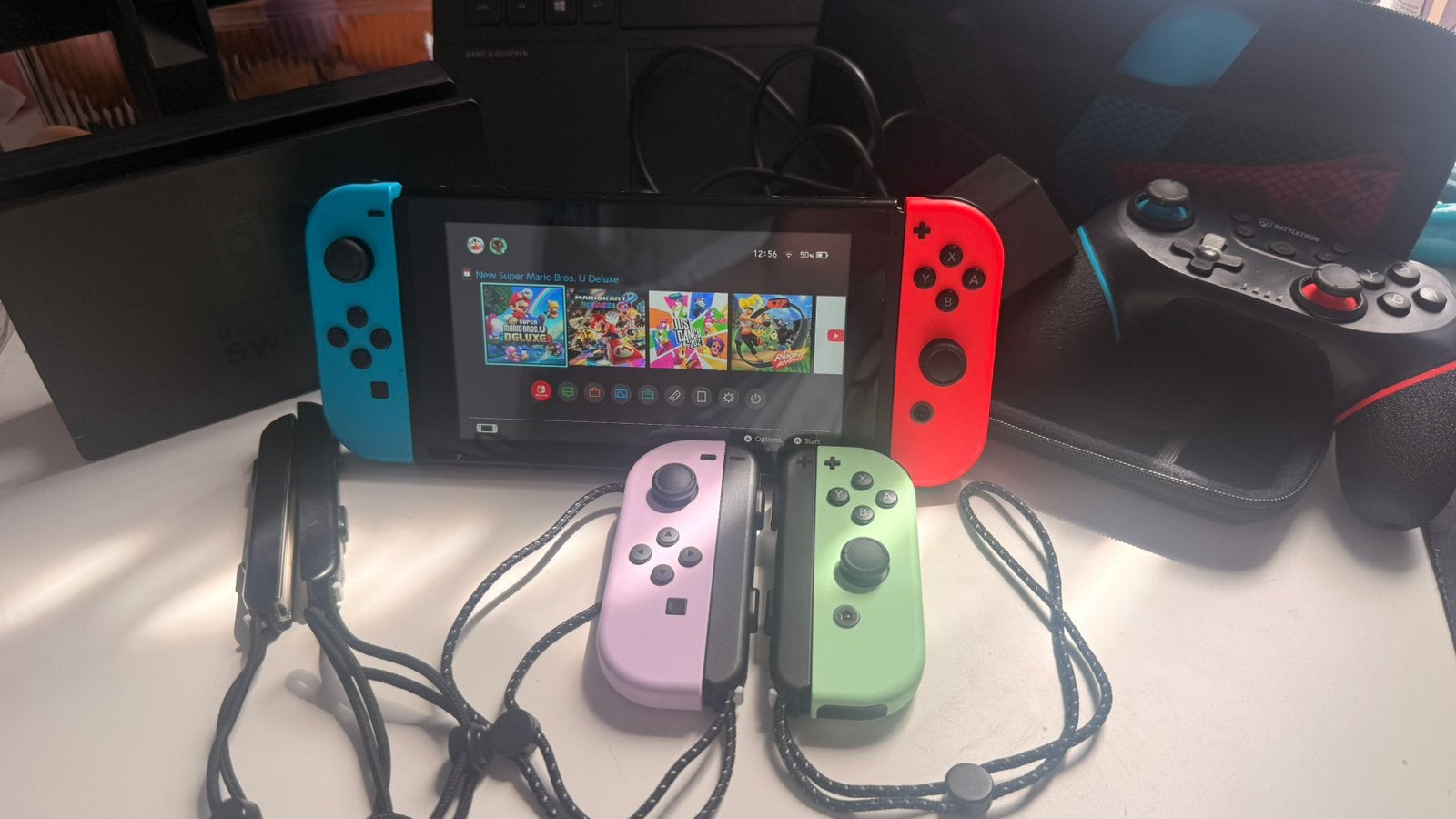 Pack Nintendo Switch Complet (4 Joy-Cons + Manette), Consoles de jeu & Jeux vidéo, Jeux | Nintendo Switch, Comme neuf, Enlèvement
