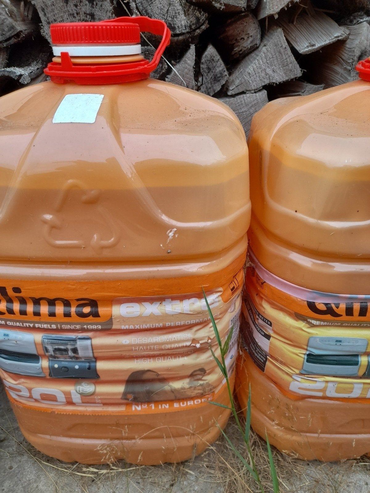 Bidons petrole, Enlèvement