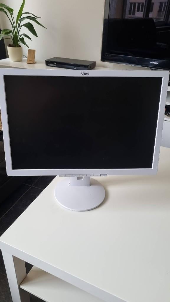 Écran PC Fujitsu B22w-7, Informatique & Logiciels, Moniteurs, Comme neuf, 61 à 100 Hz, DisplayPort, DVI, VGA, Haut-parleurs intégrés