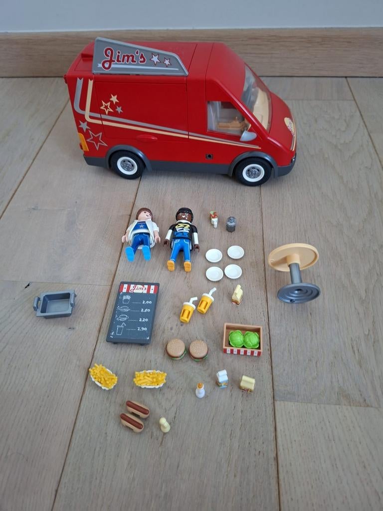 Jim's frietkraam playmobil, Ophalen